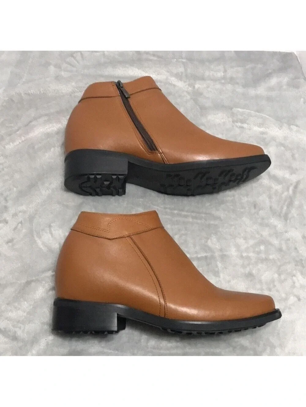 New CALDEN LEATHER MEN’S BOOT SIZE 9M